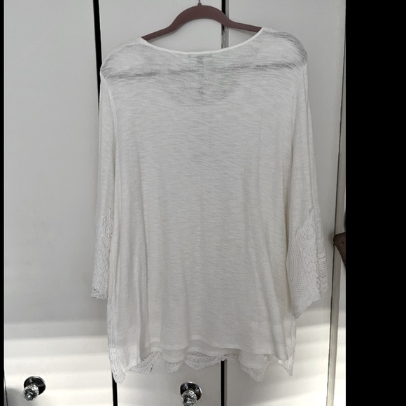 Adrianna Papell gorgeous white top - Picture 2 of 5